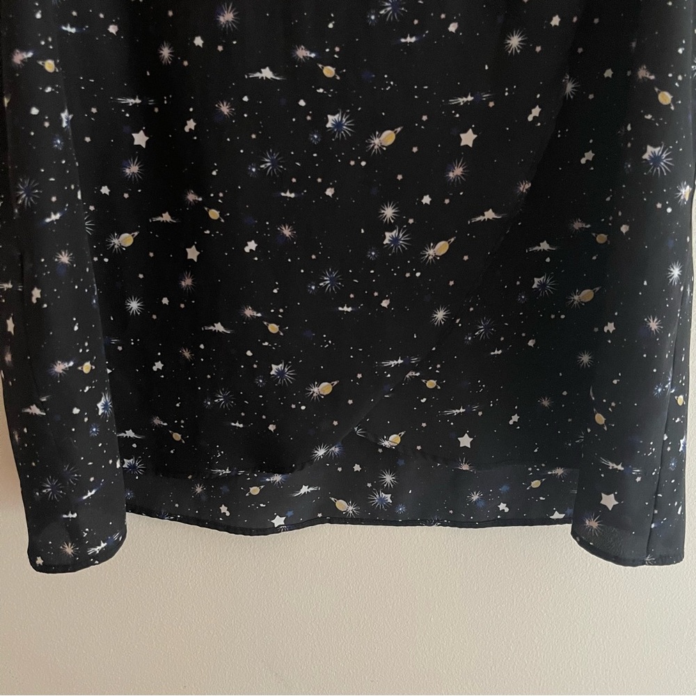 π 2 for $20!! π BCBGeneration Astrological Sun and Stars Blouse - Picture 5 of 9